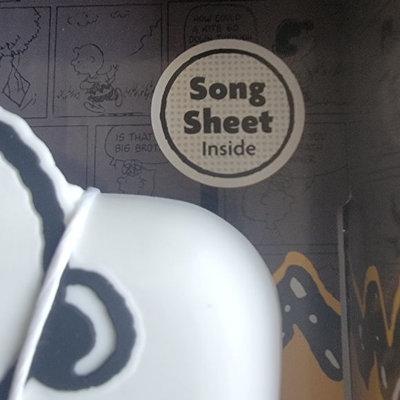 PEANUTS Snoopy  Musical Harmonica Enclosed With Songsheets - Picture 3 of 4